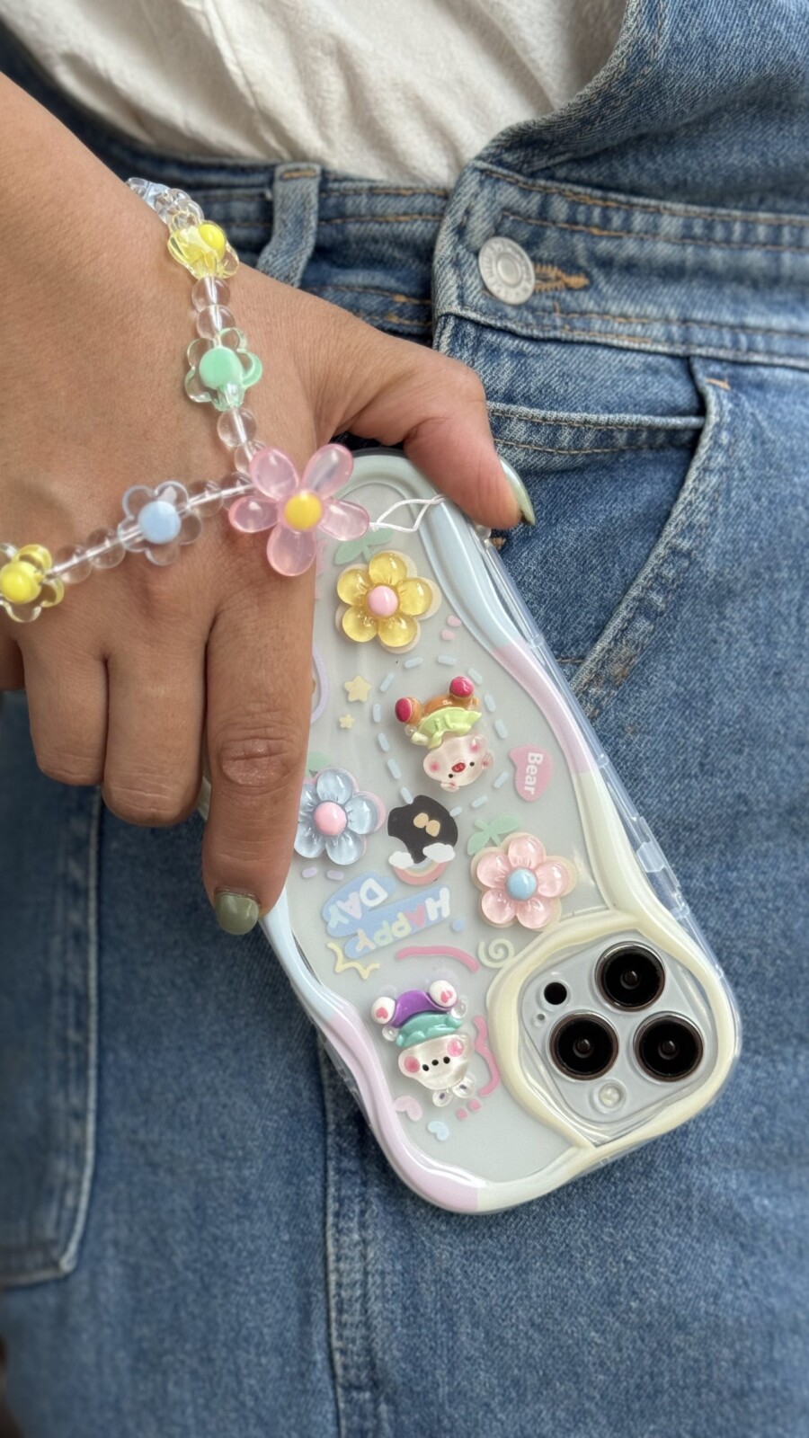 قاب موبایل ( سامسونگ - آیفون ) خرگوش و خرس بامزی + بندست بابونه